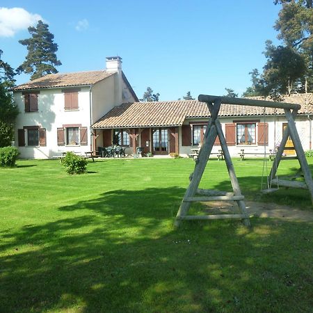 Auberge les Volpilières Ruynes-en-Margeride Esterno foto