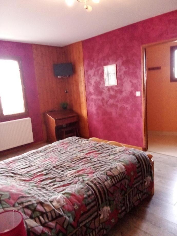 Auberge les Volpilières Ruynes-en-Margeride Esterno foto